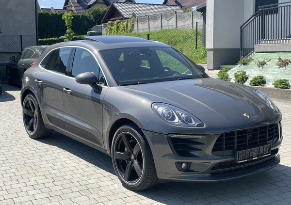 Porsche Macan cena 129800 przebieg: 150000, rok produkcji 2014 z Biała małe 704